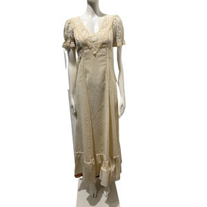 Vtg Womens 70s Cream & Lace Prairie Maxi Dress 1970s Sz Small Trivia by Charm